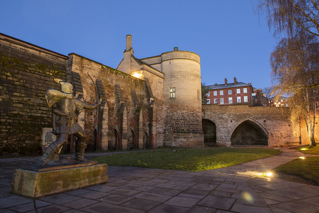 Robin Hood statue and Nottingham Castle near Castle House Nottingham
